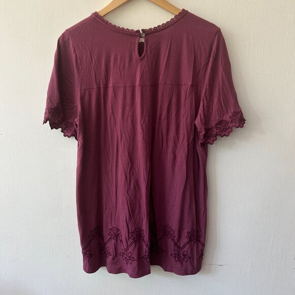 Logo Lori Goldstein Short Sleeve Top Womens Large Purple Keyhole Embroidered - Picture 7 of 8